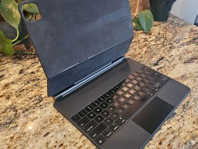 Apple Magic Keyboard 12.9"