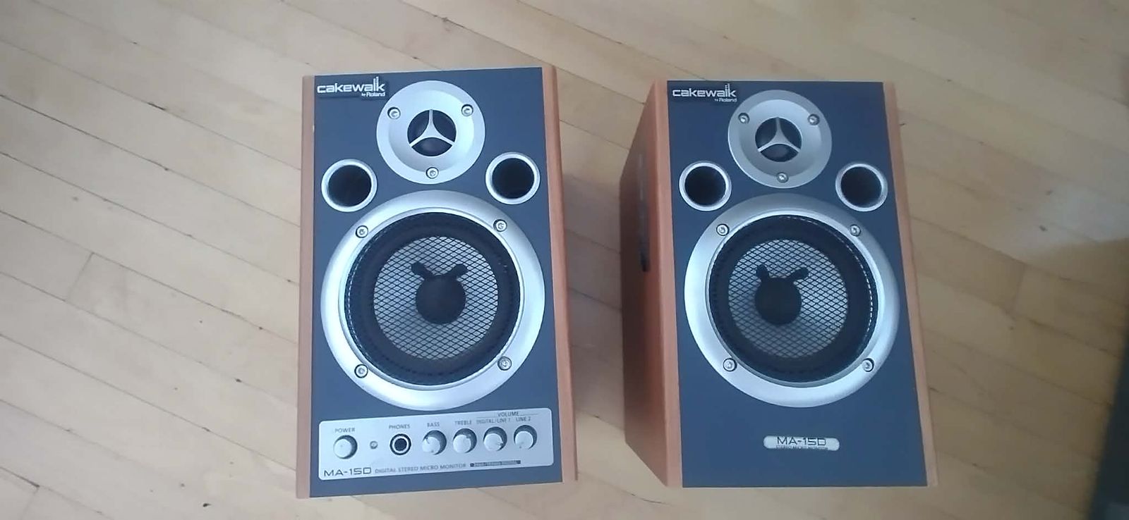 Cakewalk Roland Monitor Speakers MA15DCW Studio/Recording