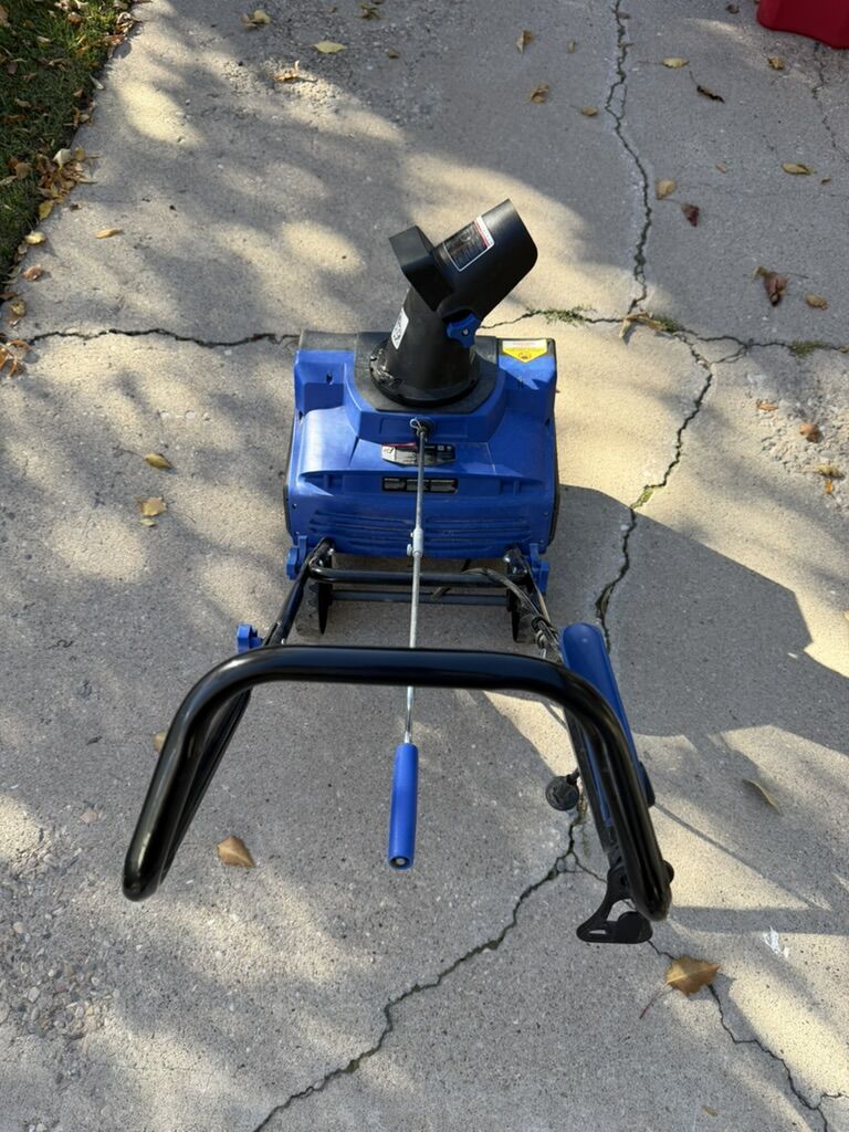 Snow Joe 18-inch Corded Electric Snow Blower