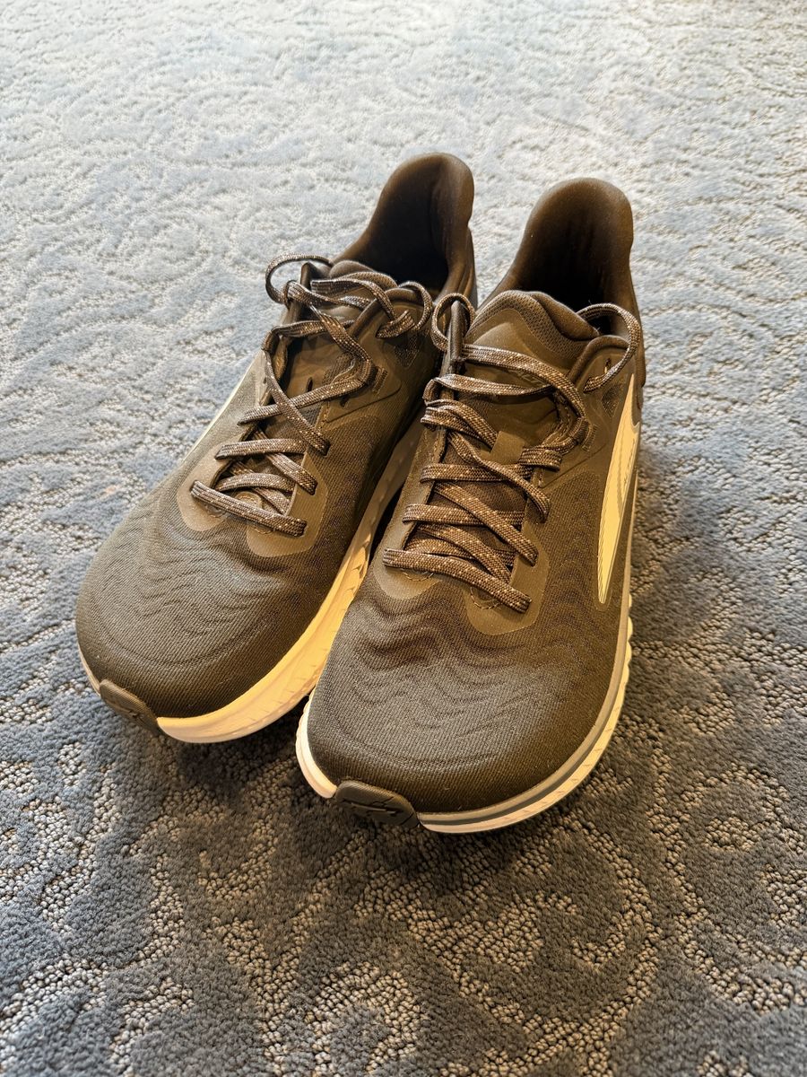 Altra Torin 7 black (woman’s size 9)