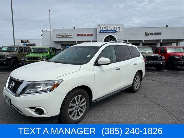 2016 Nissan Pathfinder S