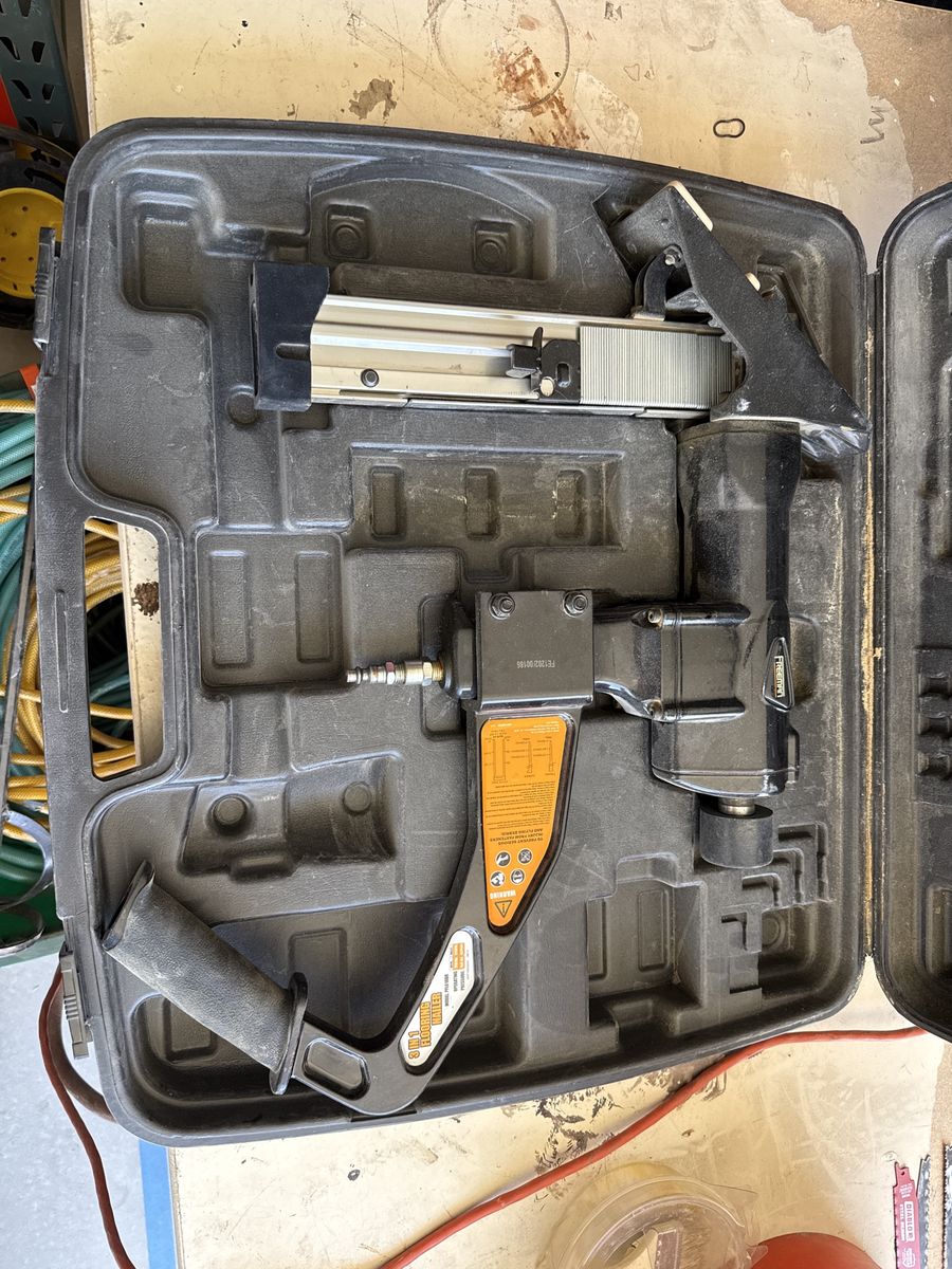 Fremont Pneumatic Floor Cleat Nailer Hardwood Flooring Installation Tool with Case
