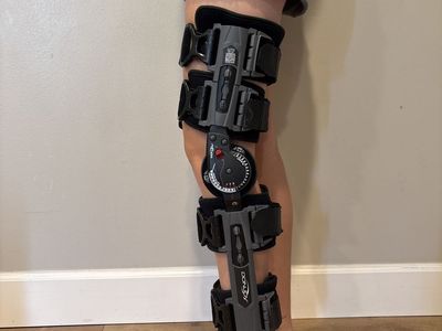 DonJoy X-ROM Post-Op Knee Brace - Adjustable, Universal Fit - Ligament/Meniscus Support