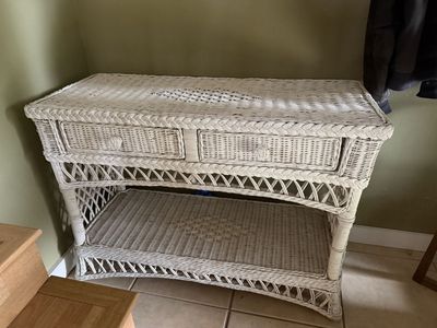 White Wicker Table Entrance Hallway Console VTG