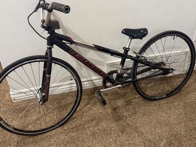 Redline Proline Junior Cruiser BMX Race Bike