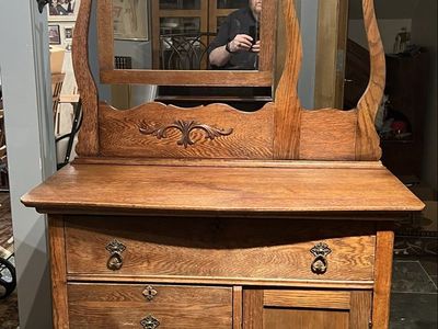 Antique Tiger Oak Dresser with Ornate Mirror and Carved Details - 3 Drawers & Cabinet Storage. $150
