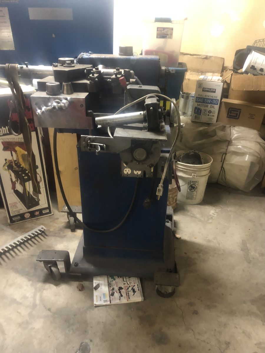 Brake drum lathe will also turn Rotors