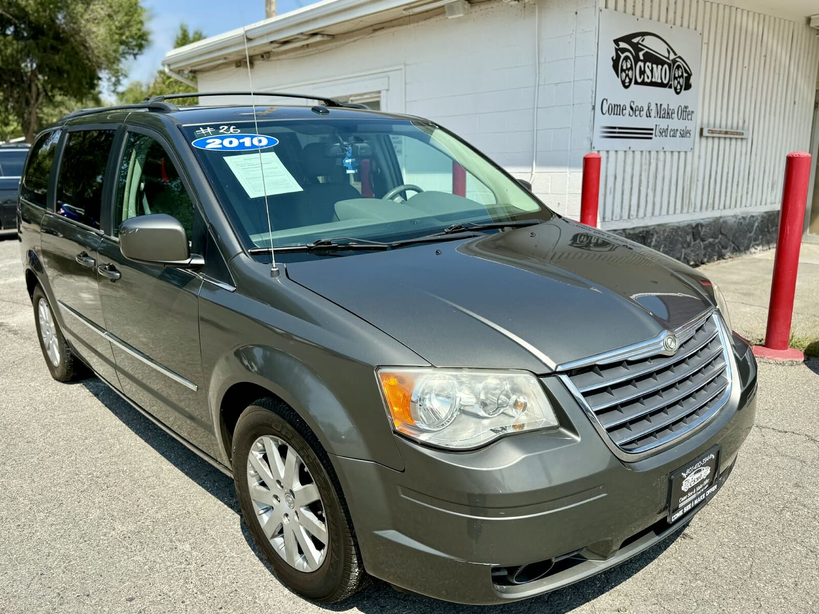 2010 CHRYSLER TOWN AND COUNTRY Touring