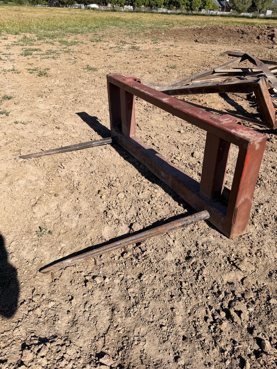 3 point hay spear