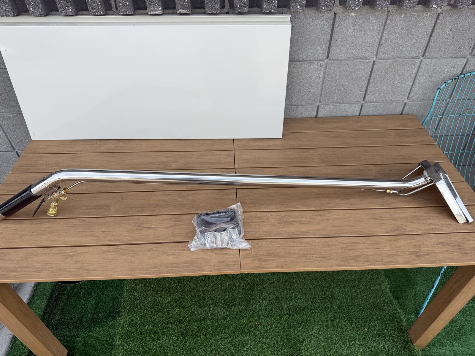 2 Jet Carpet Shampooing Wand - New Never Used
