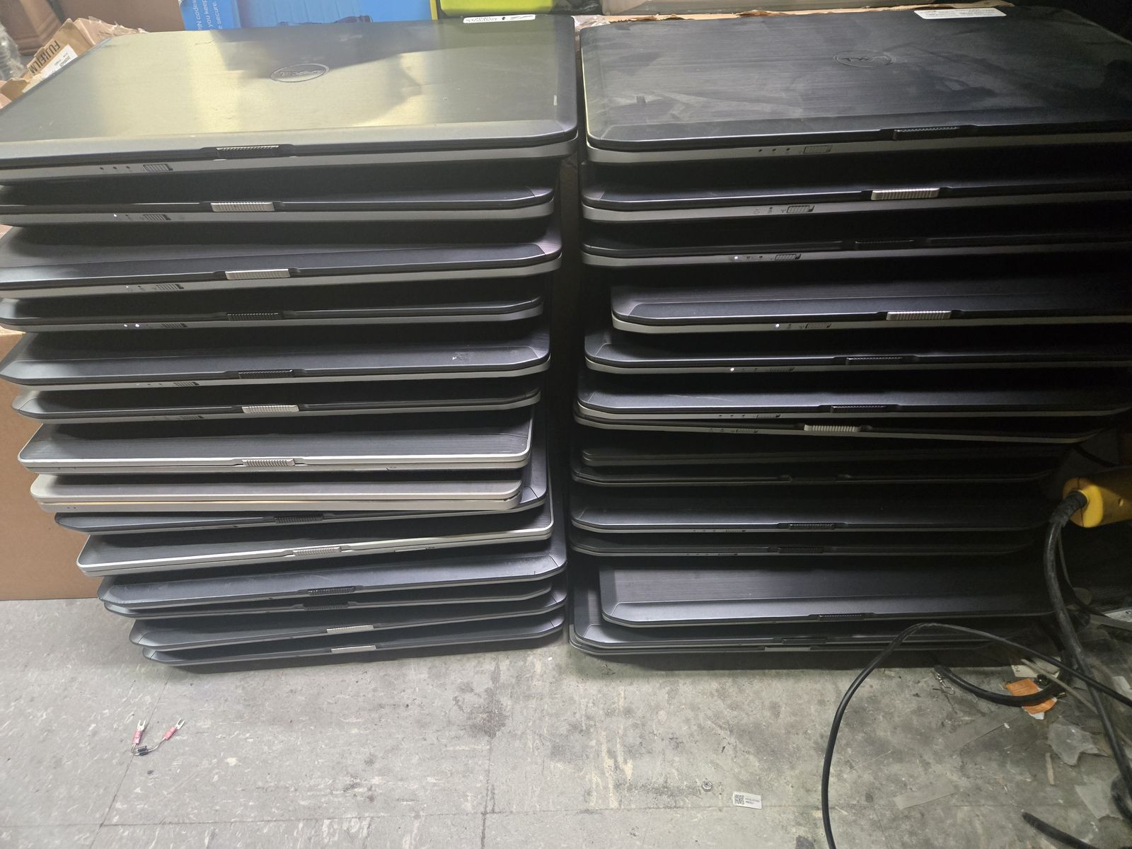 28 LAPTOPS FOR $1000