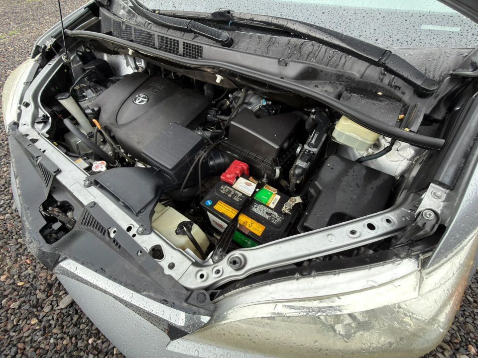 Main image 5