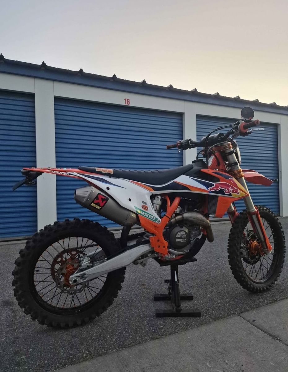 2020 KTM 450 SX-F Dirt Bike