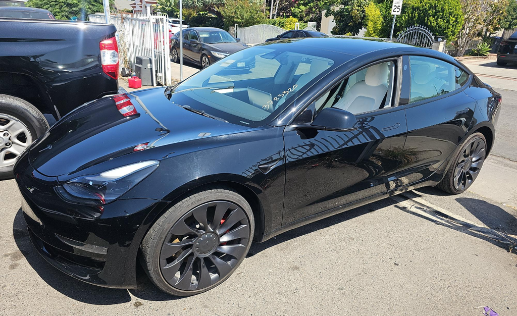 2023 Tesla Model 3 Performance