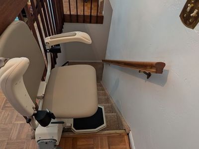 Harmar SL300 or SL600 Straight Stairlift