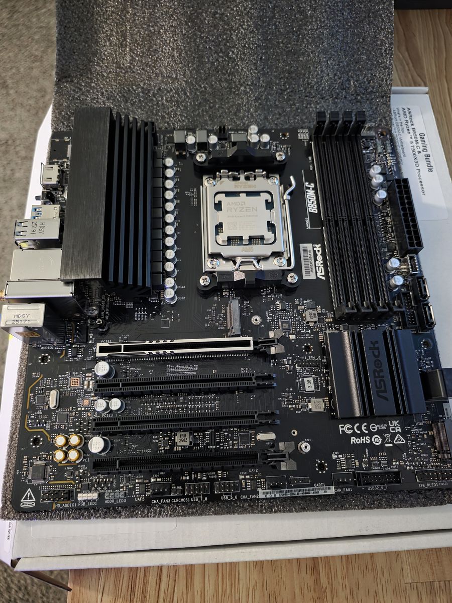 Ryzen 5 7500X3D with Asrock B850M-C - New
