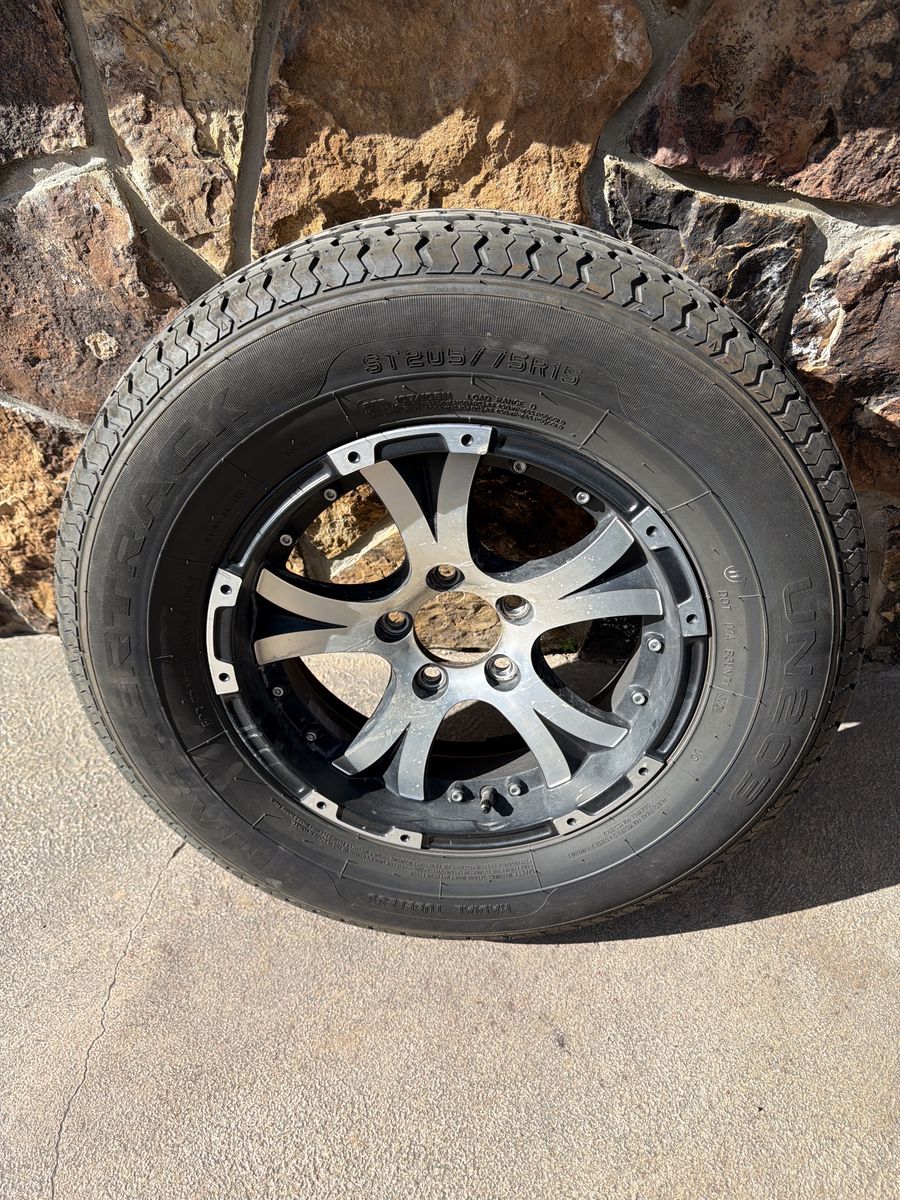 Trailer Wheel & Tire – ST205/75R15