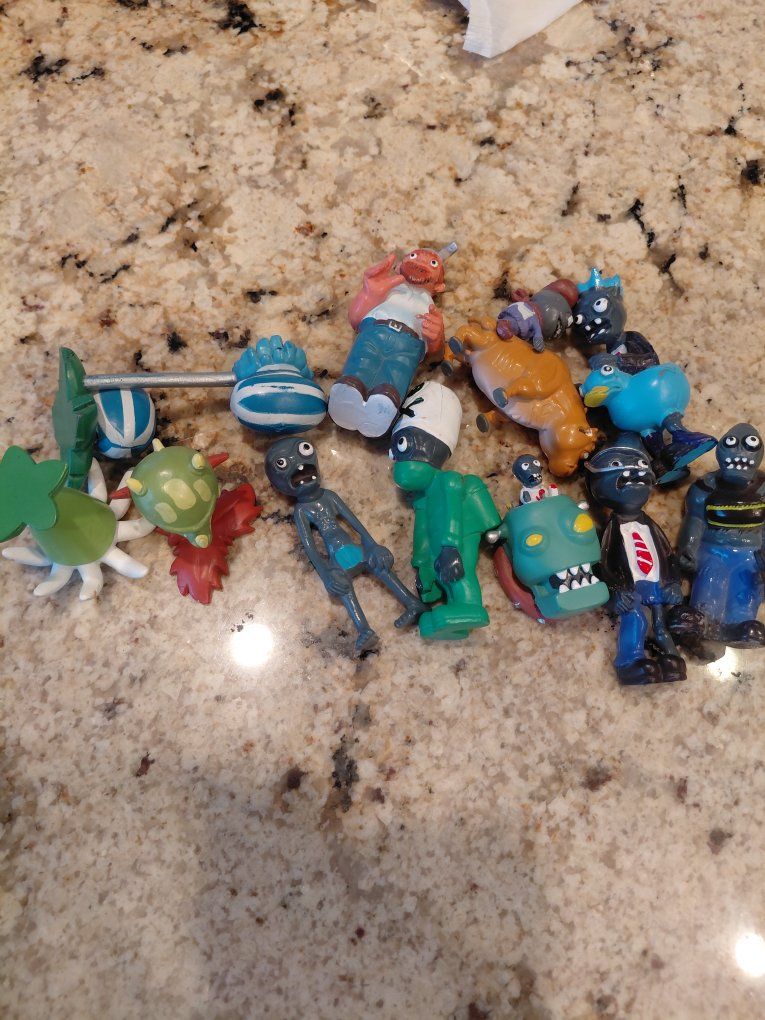 Plants vs Zombies PVC Action Figure Lot PVZ Toy Miniatures