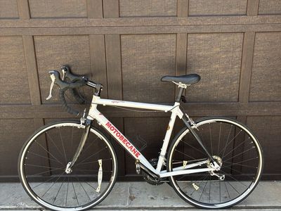 Motobecane Gigi Pro Women’s Road Bike, Aluminum Frame, Carbon Fork, Like New