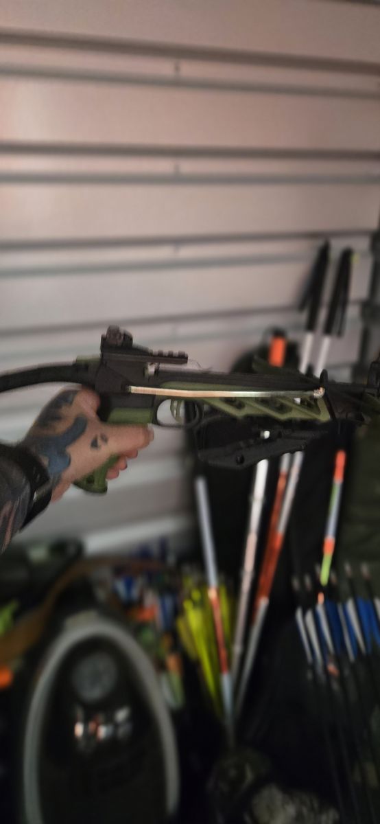 Pistol crossbow