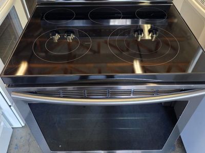 Samsung Black stainless electric stove