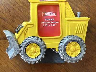 Rare TONKA TRUCK PICTURE FRAME Holds 2.25"x3.25" Photo Hasbro Enesco 2000