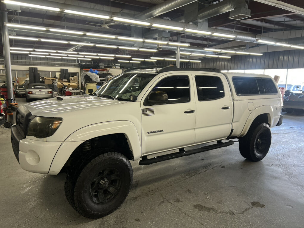 2011 TOYOTA TACOMA TRD Sport