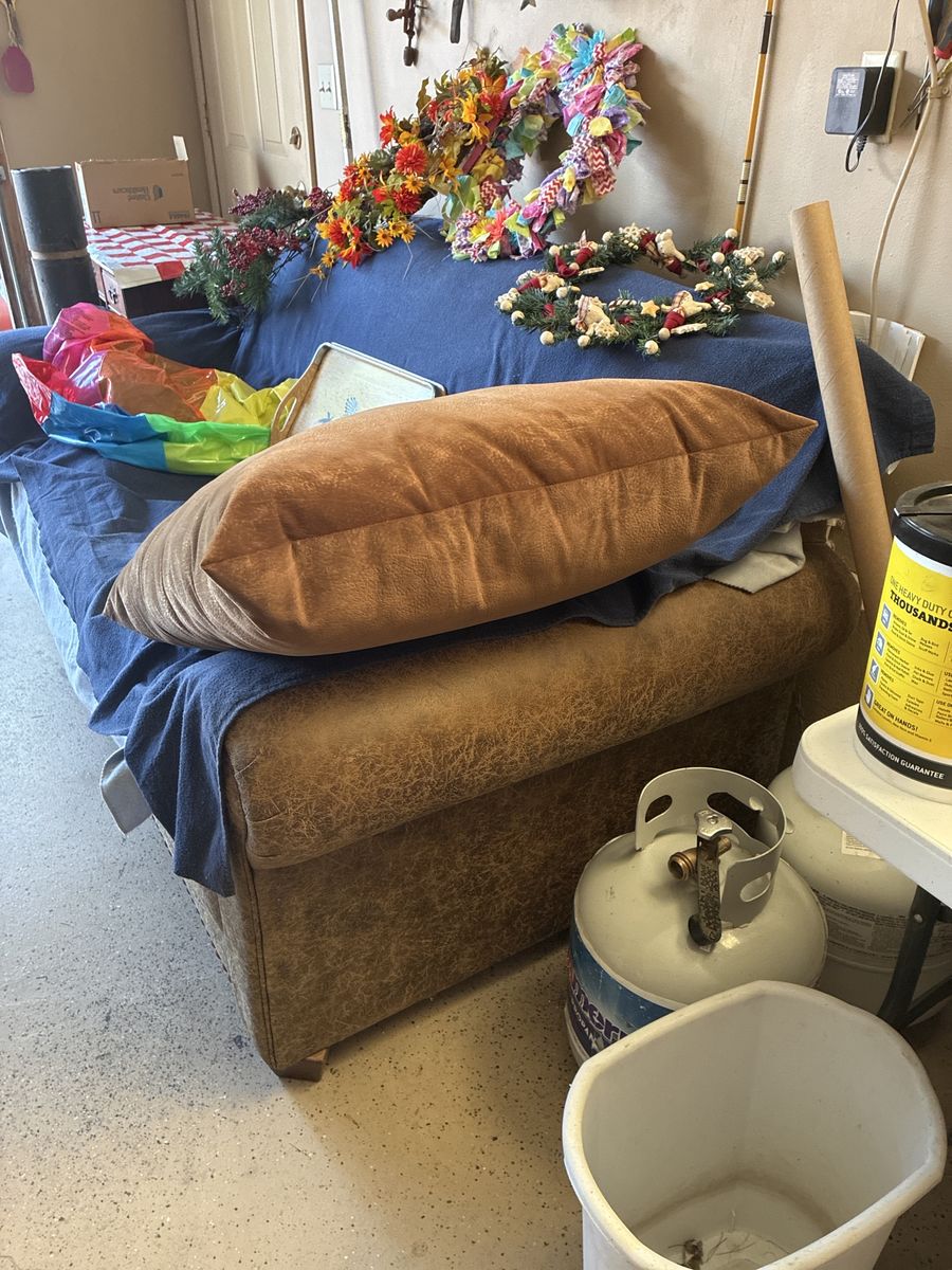 Main image 8