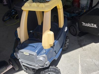 Kids little tikes truck