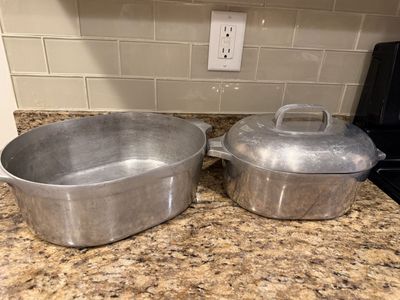 Vintage Aluminum Roaster Oven Pot with Lid and Oval Roaster Pan Set