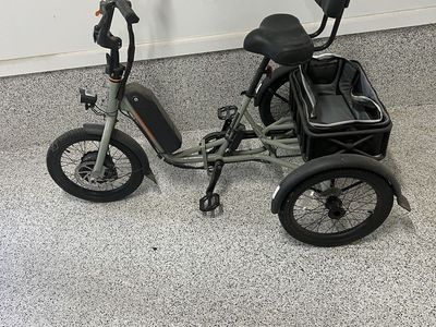 Rad Power Bikes RadTrike Electric Tricycle - Gray, Adult, Foldable with Basket