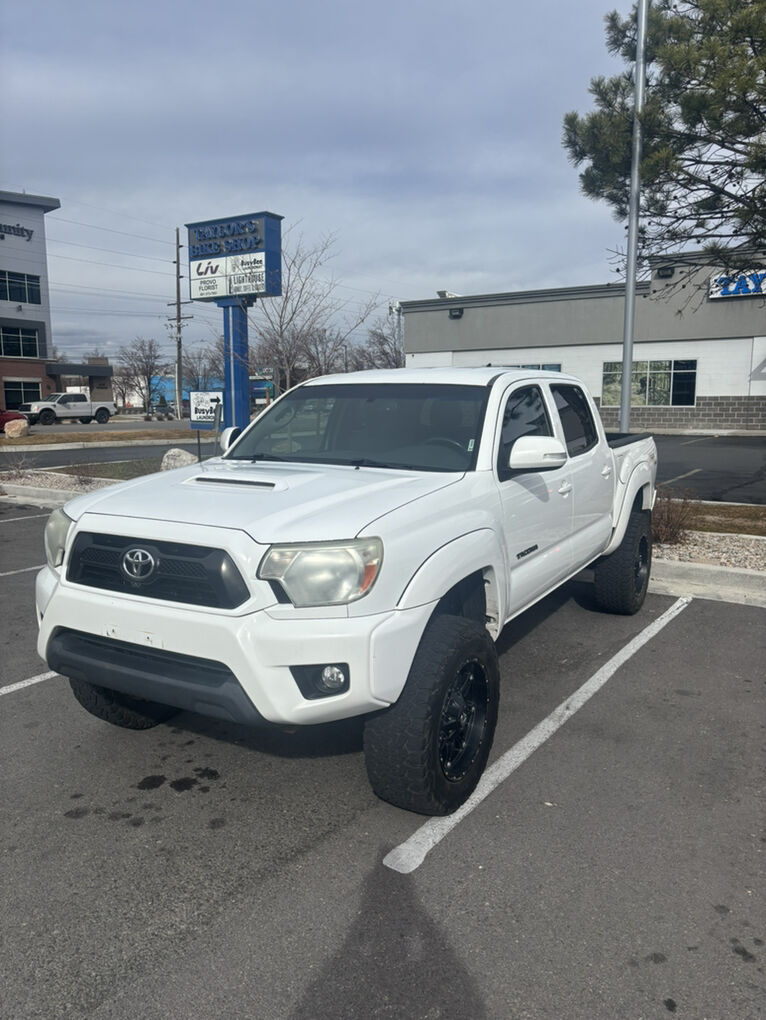 2013 TOYOTA TACOMA TRD Sport
