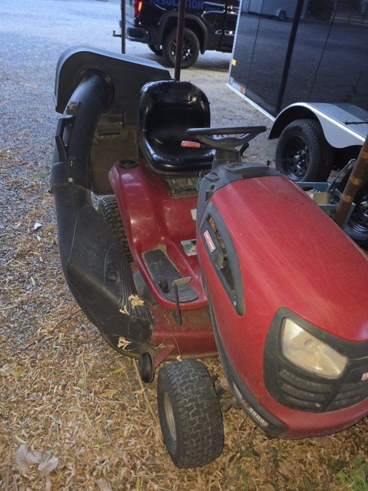Craftsman LT4000 Riding Lawn Mower Tractor with Bagger