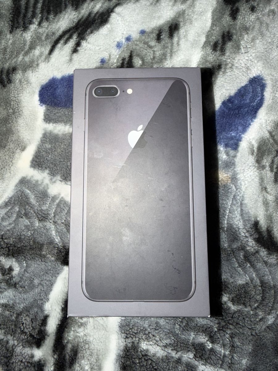 Rose Gold Iphone 8 plus 64Gb