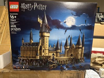 LEGO Harry Potter Hogwarts Castle 71043 - 6020 Pieces - Ages 16+ - New & Sealed