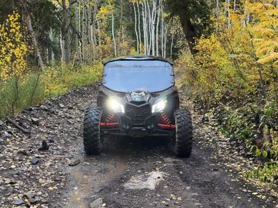 2023 Can am xds