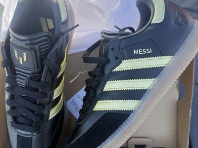 New Adidas Samba Messi Indoor Soccer Shoes Black Gold -Youth US 5.5