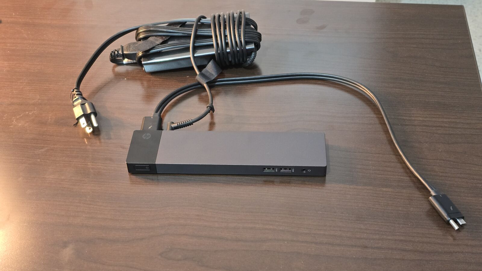 HP Elite OR ZBook Thunderbolt 3 Docking Station or Port Replicator + 150 Watt Power Supply