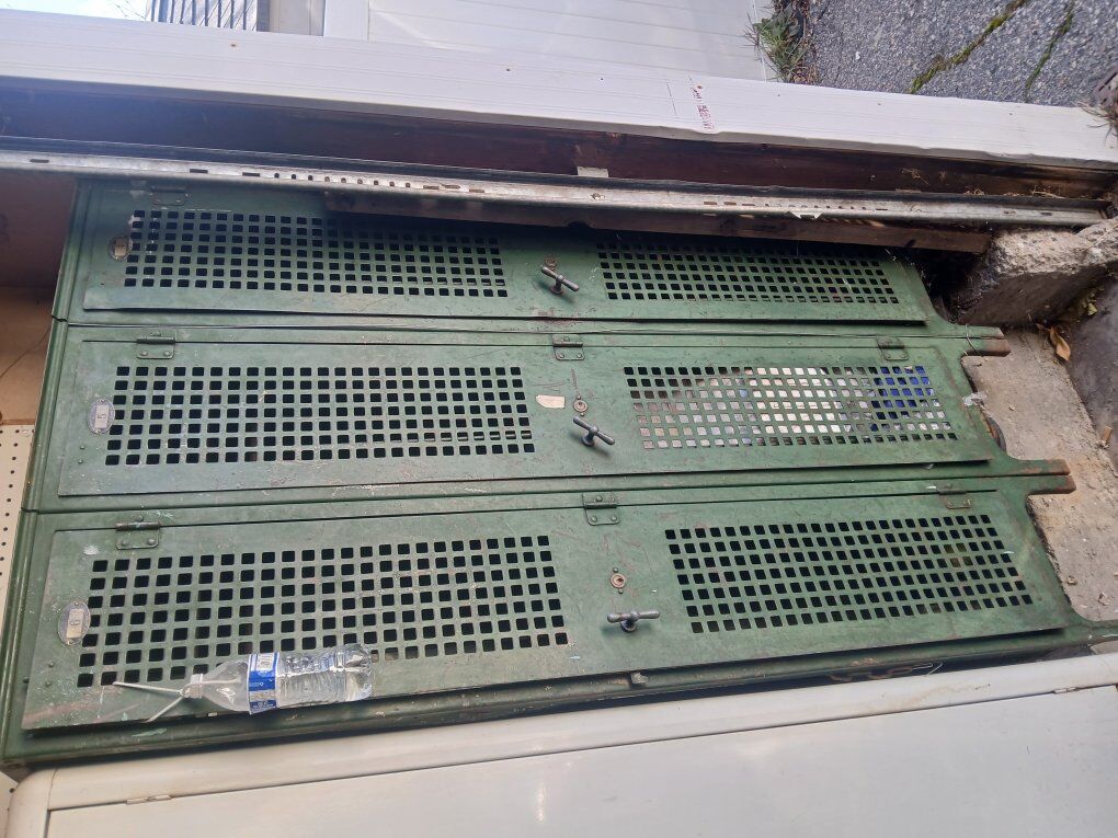 antique 1920s industrial old green lockers 250