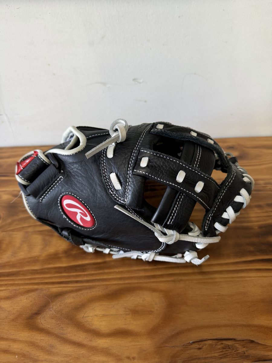 Rawlings Shut Out Fastpitch Youth Catchers Mitt