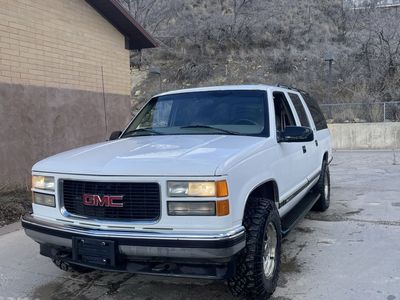 1999 GMC Suburban C1500 SLT