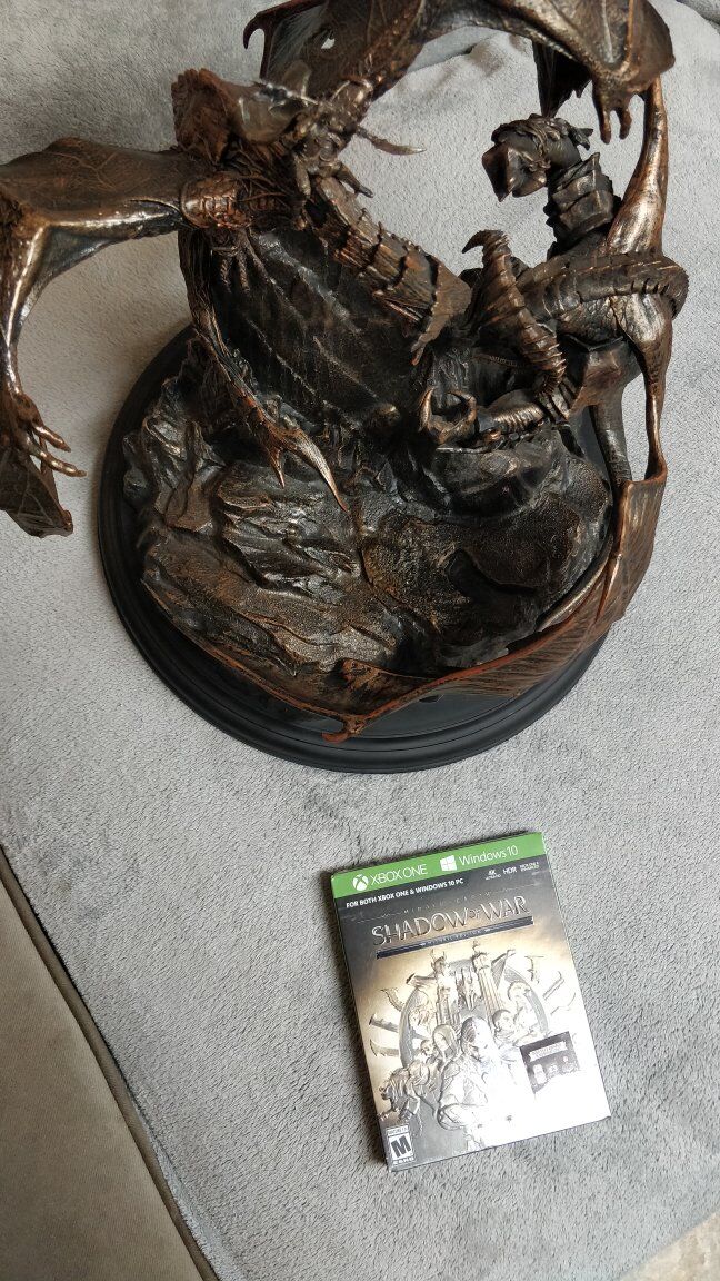 SOW Game With Statue