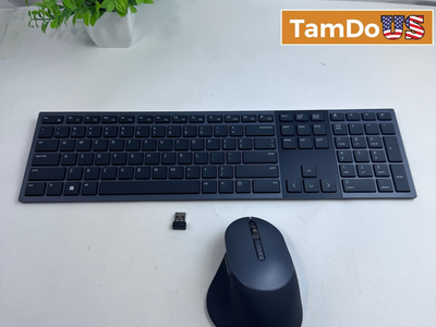Dell Premier Collaboration KM900 Wireless Backlit Keyboard and Mouse Combo