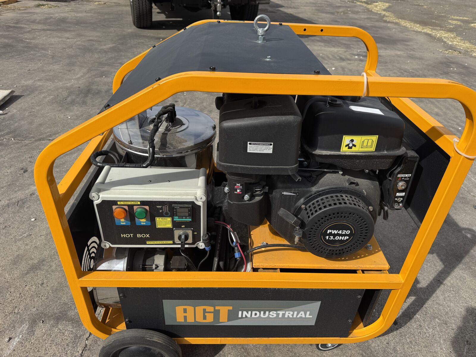 4000 psi hot water pressure washer.