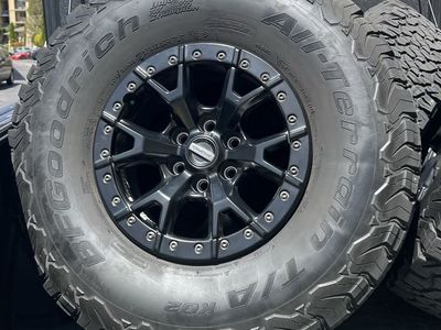 Raptor Wheels 37 inch Tire 17 inch wheel