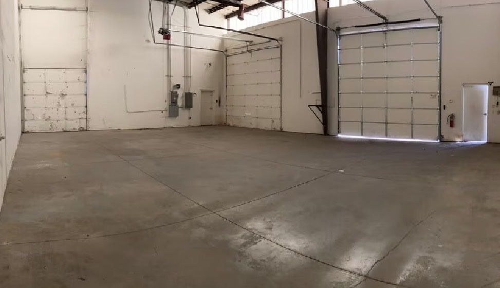 Main image 7