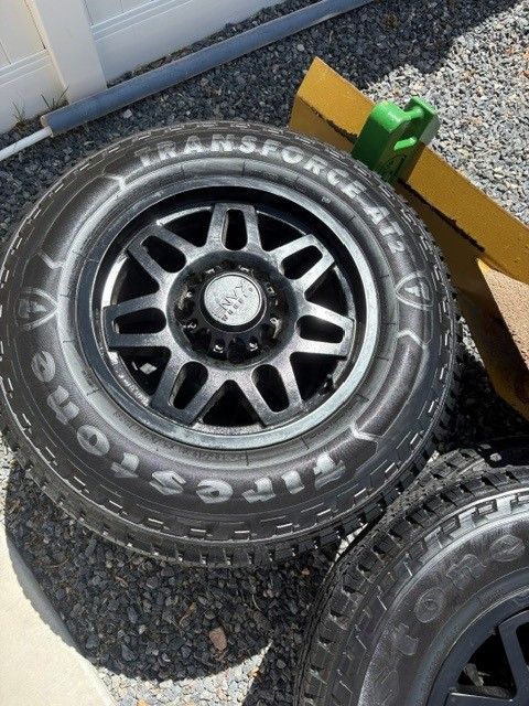 265 70 R 18 Truck Wheels and Tires