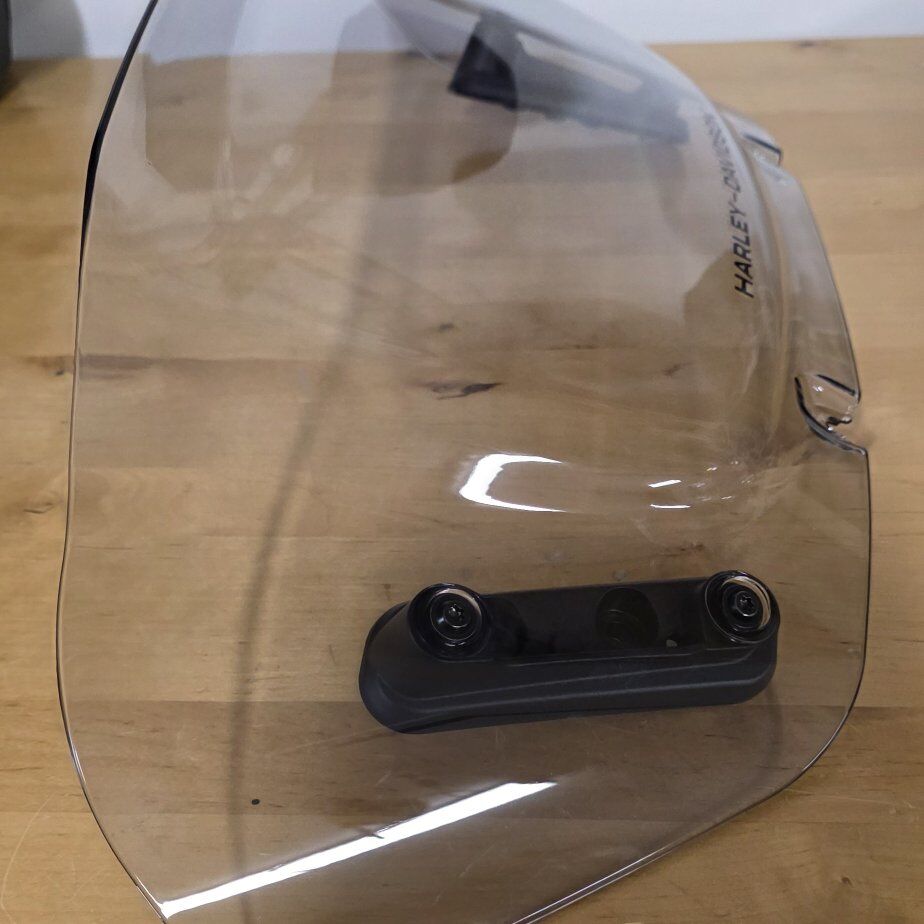 2023.5-25 Harley Street Glide 8” Windshield