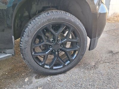 285 45 22 chevrolet gmc 6lug