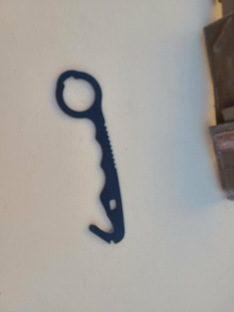 Benchmade rescue cutter 8 tool